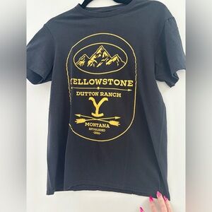 Yellowstone Dutton Ranch Black Short Sleeve Tee